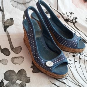 Polka dot wedges